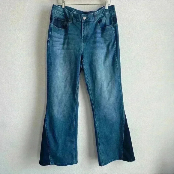 Lane Bryant Two Tone Flare Mid-rise Jeans Size 16 - Picture 5 of 9